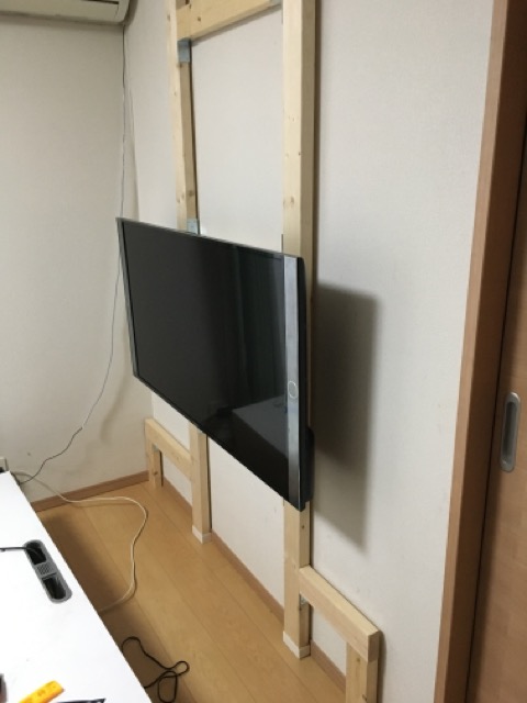 ラブリコ 2×4 ツーバイフォー　ディアウォール　TV壁掛け　DIY　もでりん　木取り図　Panasonic VIERA TH-49DX850 49V型